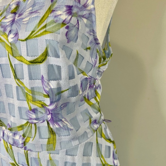 Light Blue Purple Floral Lily Sleeveless Dress - Picture 2 of 6